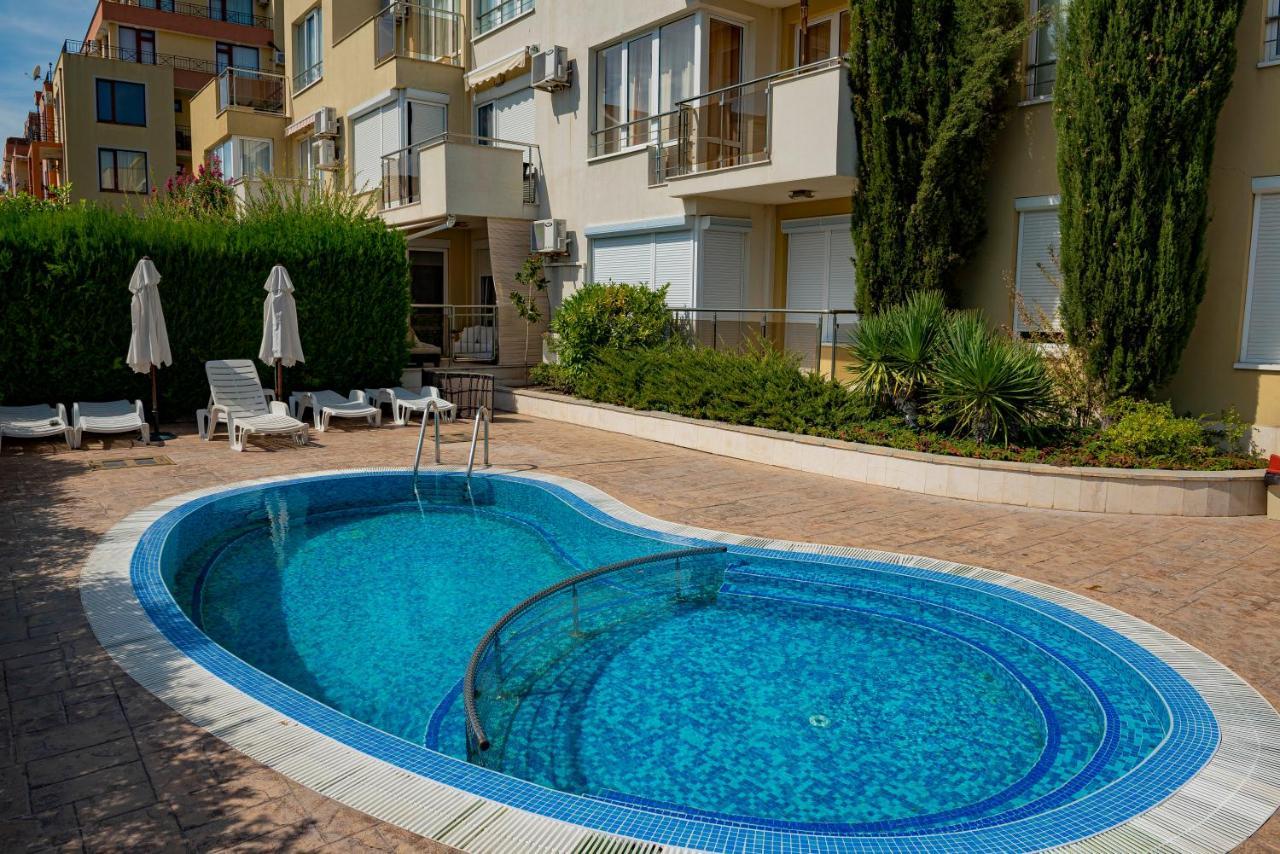 Menada Belle View Apartments Sveti Vlas Exteriér fotografie