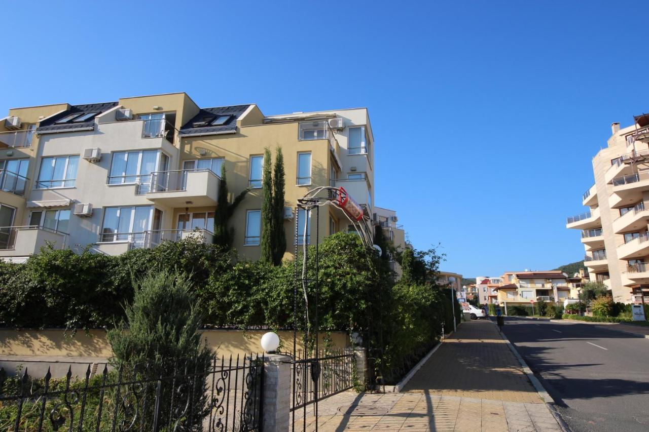 Menada Belle View Apartments Sveti Vlas Exteriér fotografie